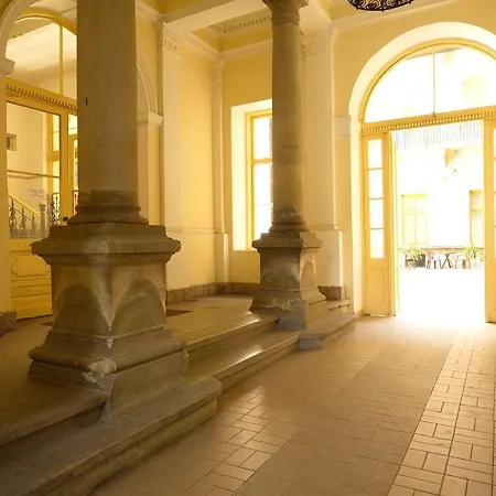 Kahwa Lägenhet Budapest